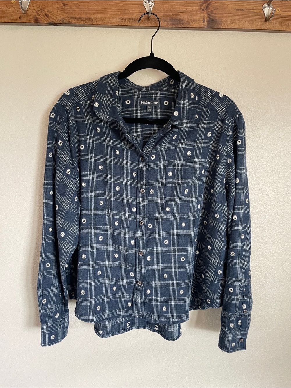 Toad&Co Re-Form Flannel Boxy Long Sleeve Navy Plaid Button-Down Shirt XL Granola